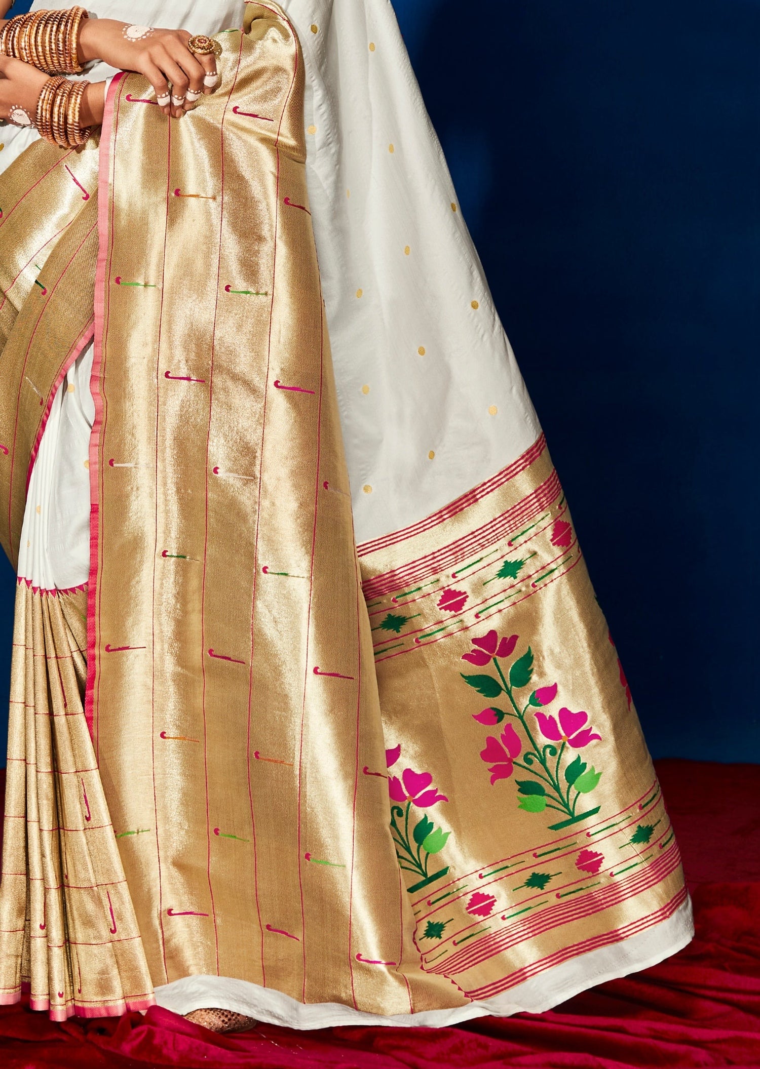 Beige Handwoven Dupion Silk Sarees Get Extra 10% Discount on All Prepa –  Dailybuyys